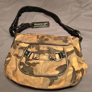 B Makowsky purse